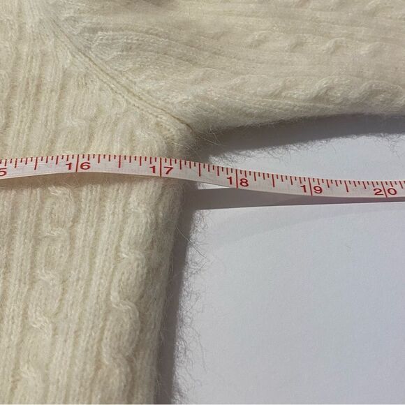 pursuits, ltd. Lambs Wool/Rabbits Fur Blend Cable Knit Sweater Women's Size S - Picture 4 of 11